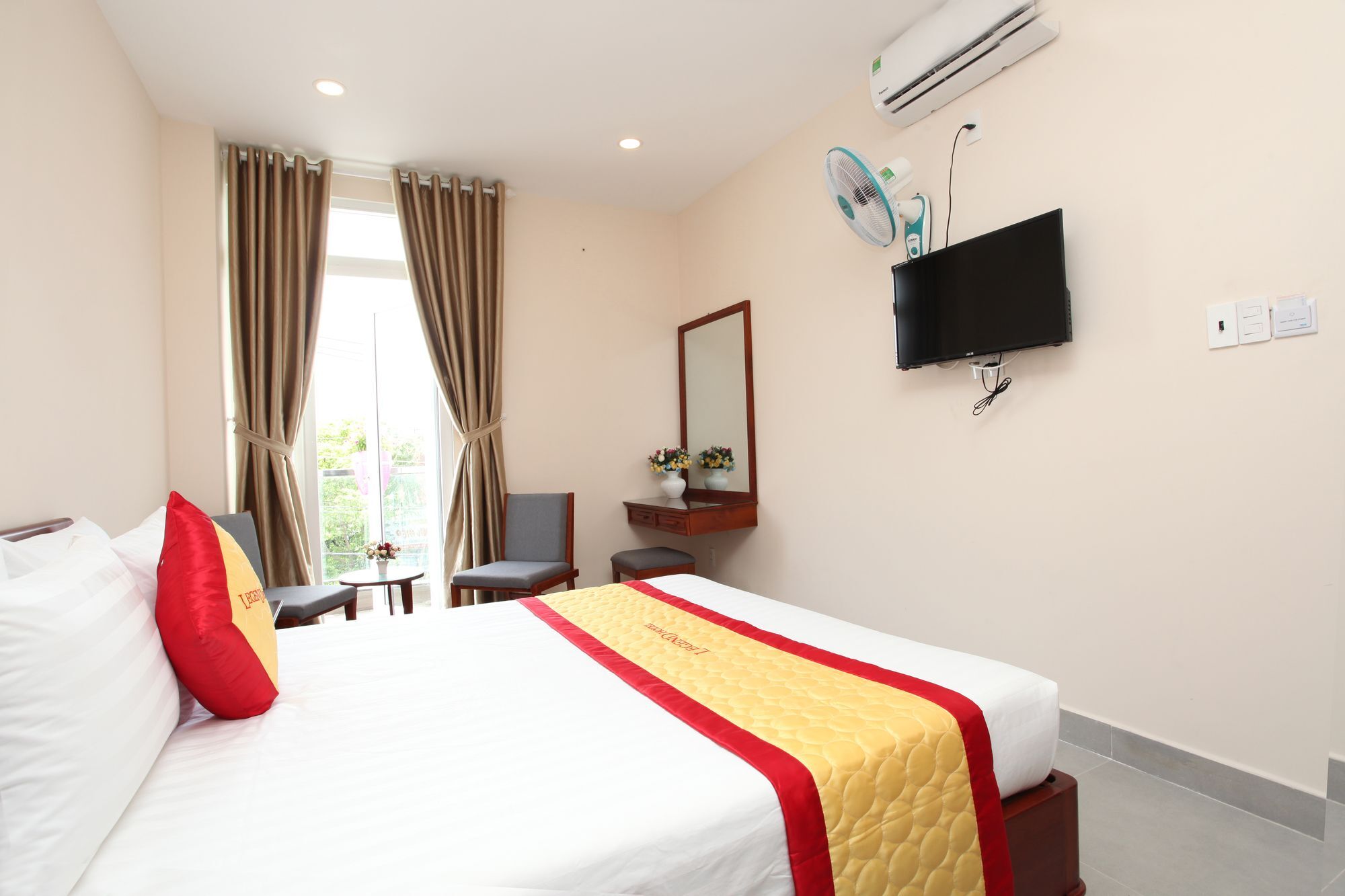 Legend Hotel Ho Chi Minh City Exterior photo