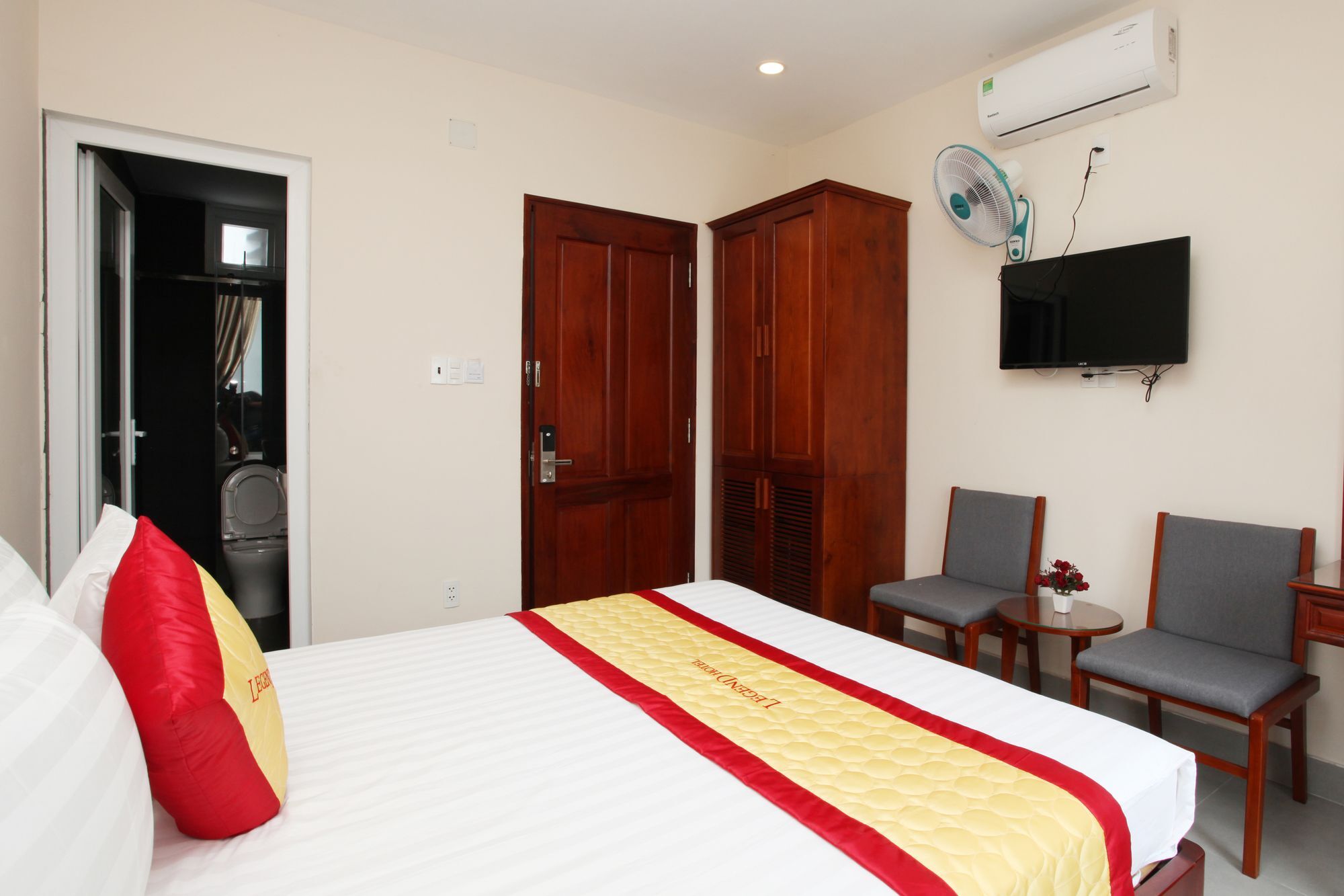 Legend Hotel Ho Chi Minh City Exterior photo